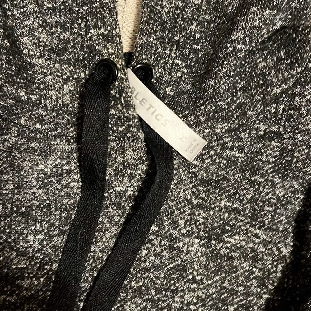 Fabletics Gray Pullover, Size Medium - image 2